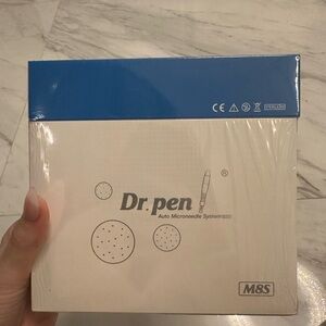 Dr. Pen M8S Microneedle System